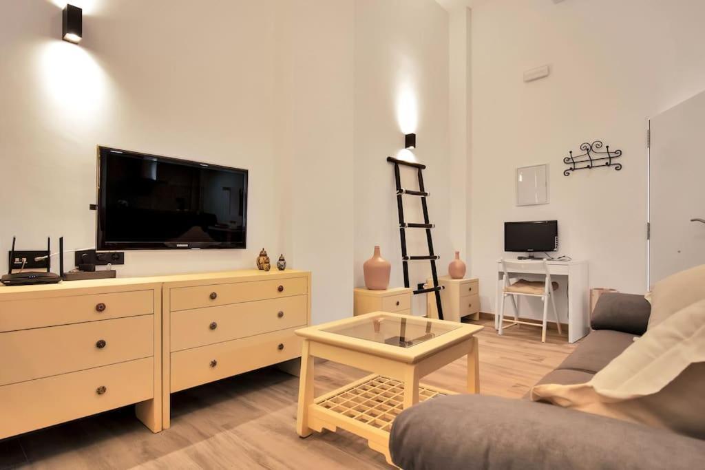 Moderno Loft En El Corazon Historico De Estepona - Casa Pepita 17 Eksteriør bilde