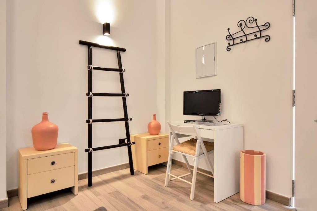 Moderno Loft En El Corazon Historico De Estepona - Casa Pepita 17 Eksteriør bilde